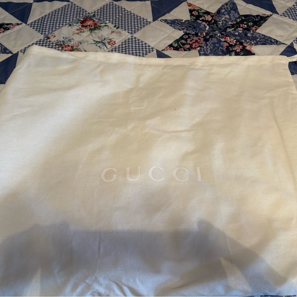 Large “Giglio” tote. Brand new. ***Not branded*** - Picture 2 of 6